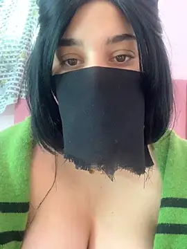 Snapshot of Miss-Soka chatting on 03/17/25, 11:10 Miss-Soka online show from 03/17/25, 11:10