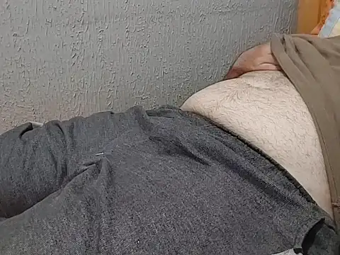 mfreitas005 online show from 11/21/25, 01:04