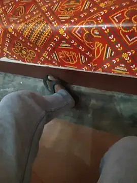 iaparna online show from 11/25/25, 08:14