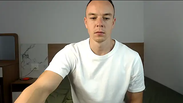 Snapshot of heilgarbest chatting on 10/04/25, 04:21 heilgarbest online show from 10/04/25, 04:21