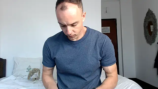 Snapshot of heilgarbest chatting on 07/11/26, 10:07 heilgarbest online show from 07/11/26, 10:07