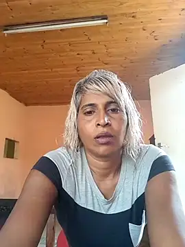 Snapshot of Goodgirlsue_77 chatting on 02/24/25, 10:37 Goodgirlsue 77 online show from 02/24/25, 10:37