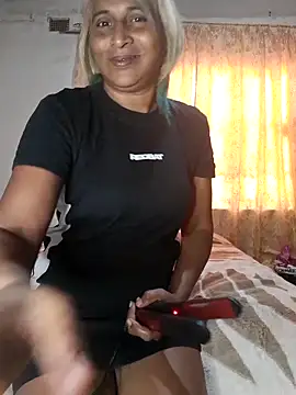 Goodgirlsue 77 online show from 04/04/26, 02:25