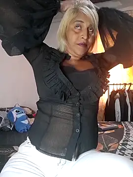 Snapshot of Goodgirlsue_77 chatting on 05/10/26, 12:32 Goodgirlsue 77 online show from 05/10/26, 12:32