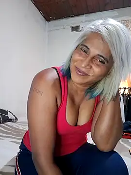 Snapshot of Goodgirlsue_77 chatting on 05/16/26, 05:26 Goodgirlsue 77 online show from 05/16/26, 05:26