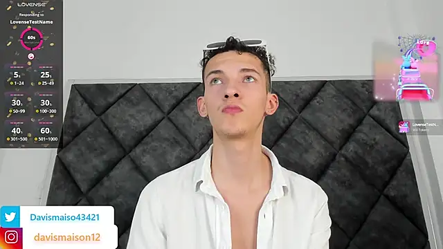 Snapshot of Maisondavis_ chatting on 01/08/25, 10:06 Maisondavis online show from 01/08/25, 10:06