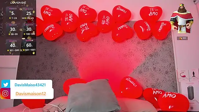 Snapshot of Maisondavis_ chatting on 02/15/25, 12:59 Maisondavis online show from 02/15/25, 12:59