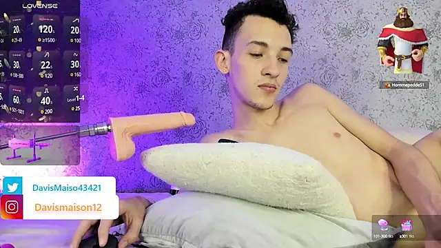 Snapshot of Maisondavis_ chatting on 02/27/25, 11:26 Maisondavis online show from 02/27/25, 11:26