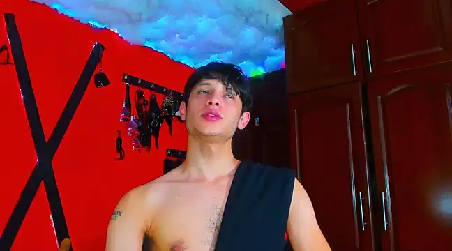 LilOwen  online show from 03/10/25, 05:43