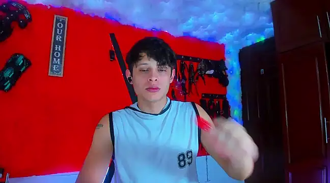 LilOwen  online show from 03/13/25, 08:54