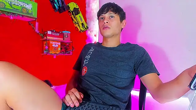 LilOwen  online show from 10/02/25, 07:32