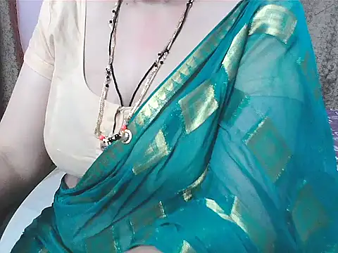 sunitha-3 online show from 10/13/25, 07:03