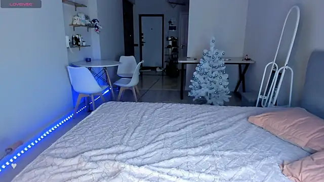 Snapshot of nacumi_mi chatting on 12/20/24, 03:10 nacumi mi online show from 12/20/24, 03:10