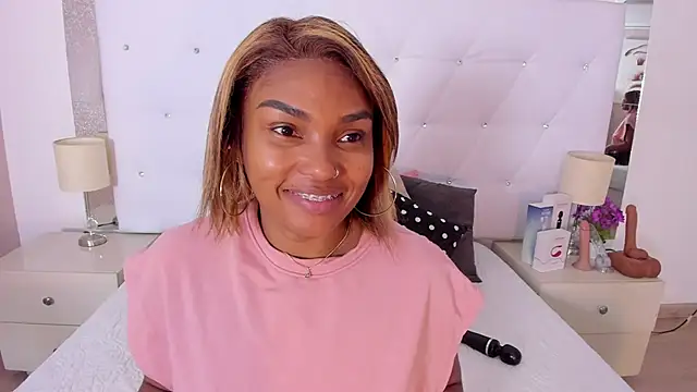 Isla Scott online show from 02/04/26, 11:27