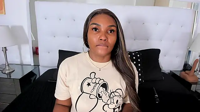 Isla Scott online show from 03/03/26, 11:38