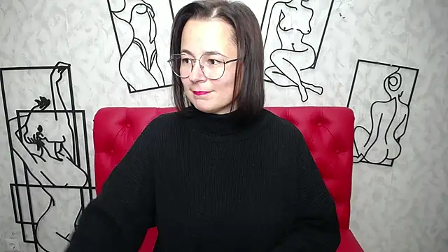 Snapshot of MarieSho chatting on 12/14/24, 03:29 MarieSho online show from 12/14/24, 03:29