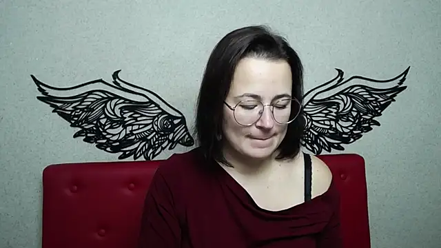 Snapshot of MarieSho chatting on 12/15/24, 01:22 MarieSho online show from 12/15/24, 01:22