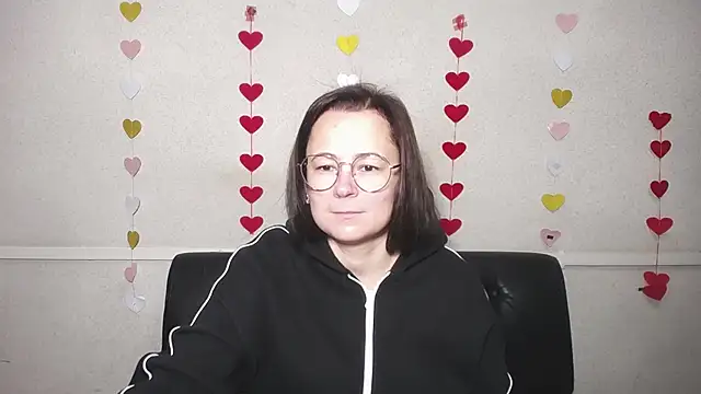 Snapshot of MarieSho chatting on 12/16/24, 07:15 MarieSho online show from 12/16/24, 07:15