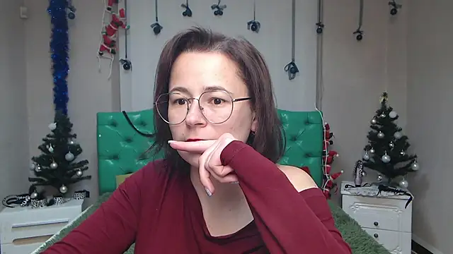 Snapshot of MarieSho chatting on 12/20/24, 01:22 MarieSho online show from 12/20/24, 01:22