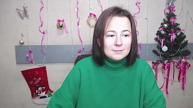 Snapshot of MarieSho chatting on 12/23/24, 07:17 MarieSho online show from 12/23/24, 07:17