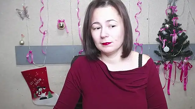 Snapshot of MarieSho chatting on 12/23/24, 10:21 MarieSho online show from 12/23/24, 10:21