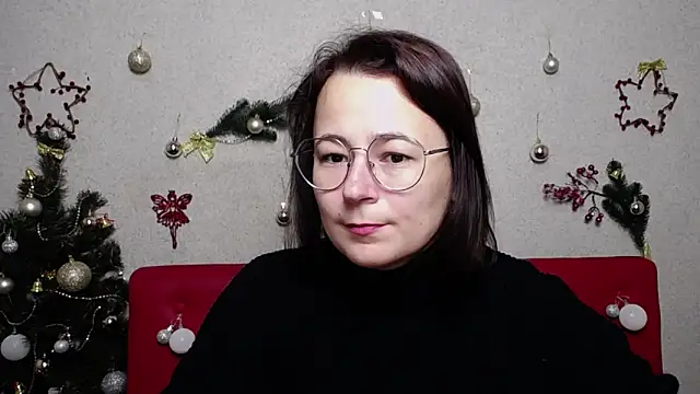 Snapshot of MarieSho chatting on 12/25/24, 06:09 MarieSho online show from 12/25/24, 06:09