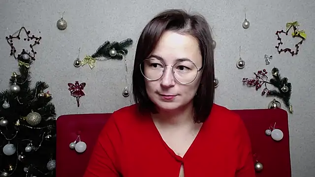 Snapshot of MarieSho chatting on 12/27/24, 10:34 MarieSho online show from 12/27/24, 10:34