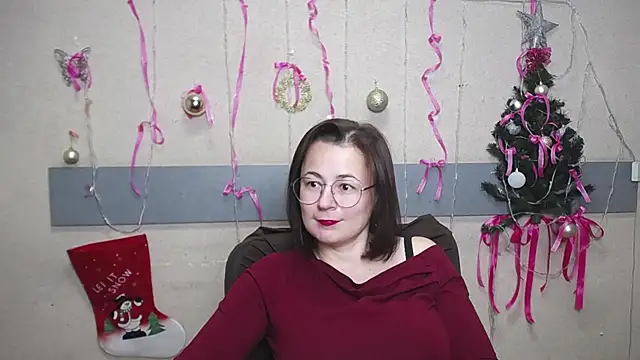 Snapshot of MarieSho chatting on 12/30/24, 01:25 MarieSho online show from 12/30/24, 01:25