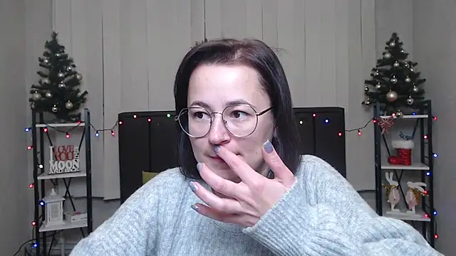 Snapshot of MarieSho chatting on 01/03/25, 01:25 MarieSho online show from 01/03/25, 01:25