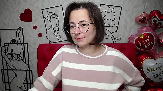 Snapshot of MarieSho chatting on 02/17/25, 01:10 MarieSho online show from 02/17/25, 01:10