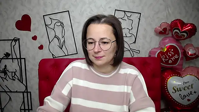 Snapshot of MarieSho chatting on 02/20/25, 06:02 MarieSho online show from 02/20/25, 06:02