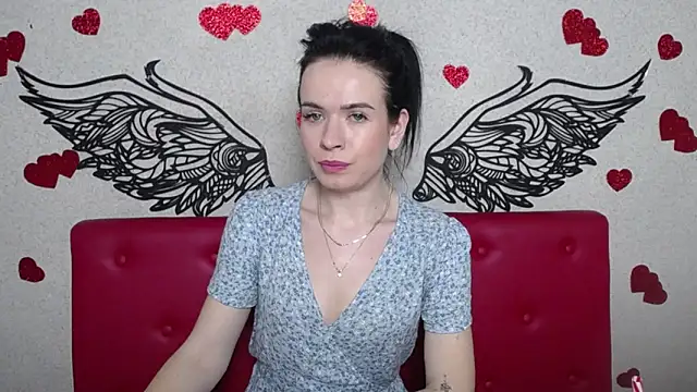 Snapshot of JasmineKouch chatting on 02/17/25, 12:21 JasmineKouch online show from 02/17/25, 12:21