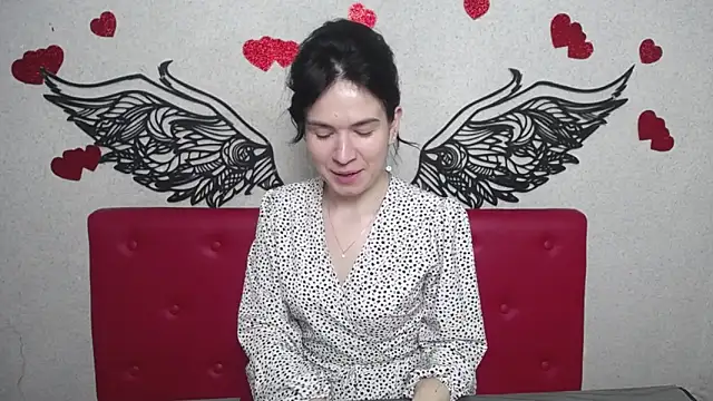 Snapshot of JasmineKouch chatting on 03/16/25, 01:07 JasmineKouch online show from 03/16/25, 01:07