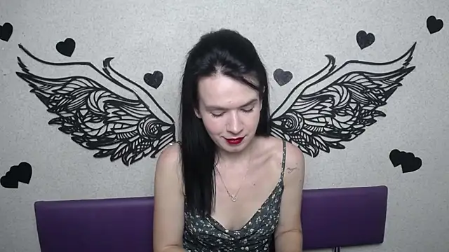 Snapshot of JasmineKouch chatting on 09/10/25, 05:24 JasmineKouch online show from 09/10/25, 05:24