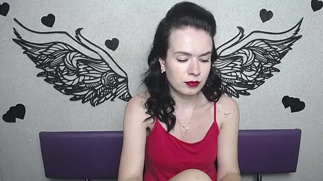 Snapshot of JasmineKouch chatting on 10/07/25, 05:10 JasmineKouch online show from 10/07/25, 05:10