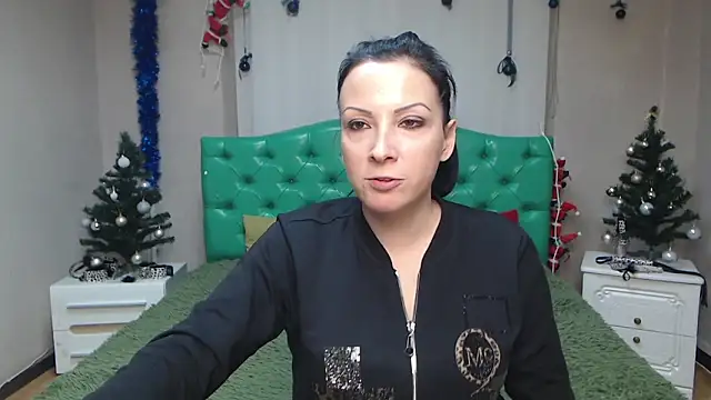 ElizabethSho online show from 01/18/25, 09:34