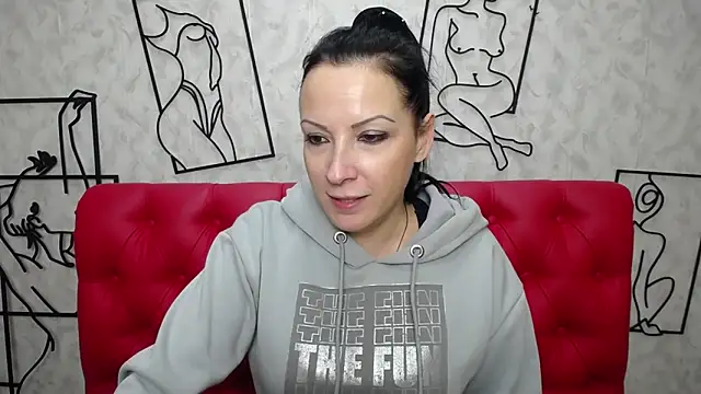 ElizabethSho online show from 02/10/25, 03:24