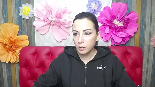 ElizabethSho online show from 11/17/25, 06:03