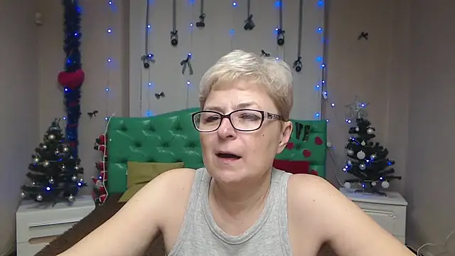 EmiliaGree online show from 01/10/26, 06:09