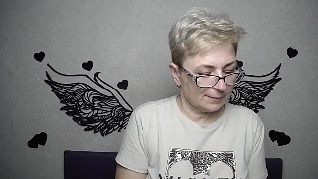 EmiliaGree online show from 04/04/26, 05:21