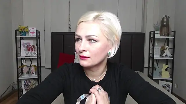 OliviaHorst online show from 11/27/25, 07:21