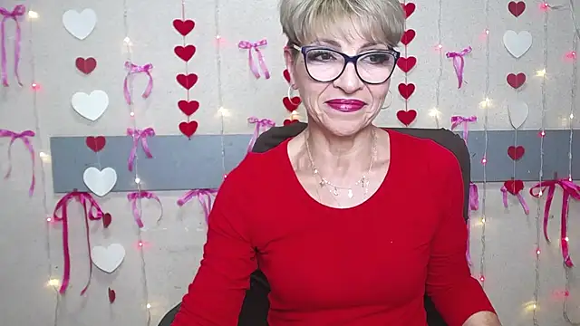 Snapshot of EllaBonito chatting on 01/21/25, 01:11 EllaBonito online show from 01/21/25, 01:11