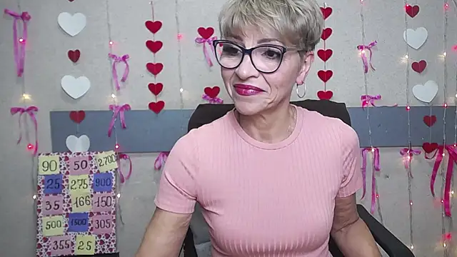 Snapshot of EllaBonito chatting on 02/13/25, 06:30 EllaBonito online show from 02/13/25, 06:30