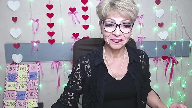 Snapshot of EllaBonito chatting on 02/26/25, 06:37 EllaBonito online show from 02/26/25, 06:37
