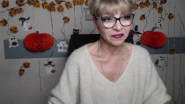 EllaBonito online show from 11/16/25, 06:41