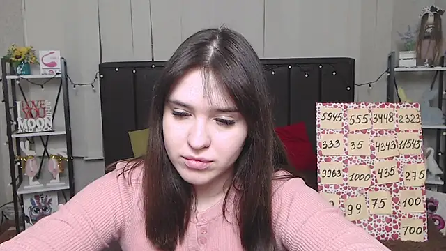 LauraHlot online show from 02/05/25, 09:40