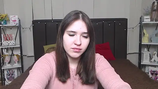 LauraHlot online show from 02/06/25, 04:31