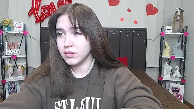 LauraHlot online show from 02/14/25, 01:13