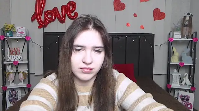 LauraHlot online show from 02/16/25, 06:21