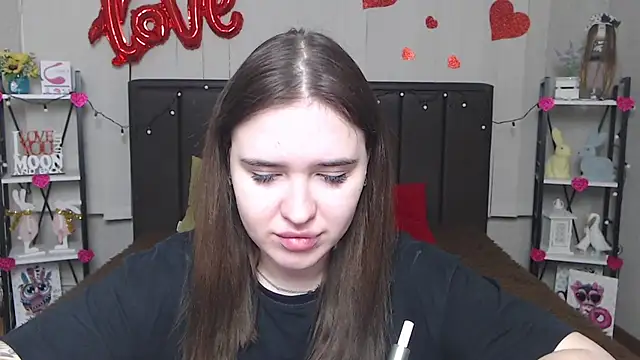 LauraHlot online show from 02/18/25, 12:59